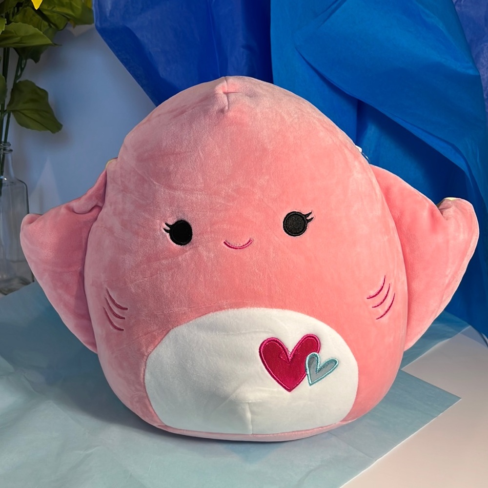 NWT Saxa the Stingray Squishmallow 12”
